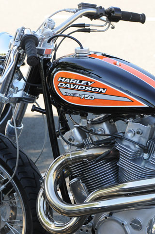 Harley
                    Davidson XR750