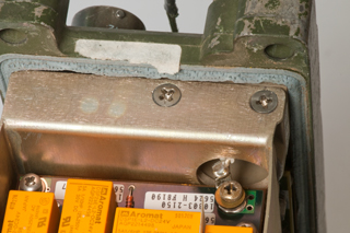 RT-1694/PRC-138
                  HF Receiver-Transmitter