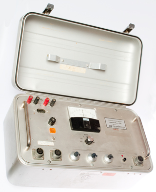 EDA FM100B
                  Fluxgate Magnatometer Controller