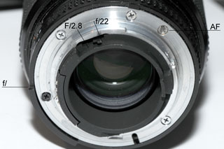 Nikon
                    35-70mm Mount Features