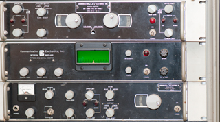 EI
                    SUT-1000C-1 235-1000 MHz Receiver CEI SSM-9312 21.4
                    MHz Signal Monitor CEI S302-1 30-300 kHz Receiver