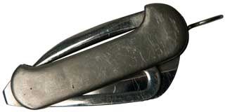 Rigging
                      Marlinspike Pocket Knife Heyco Registered Design:
                      938732, patent: 1278065