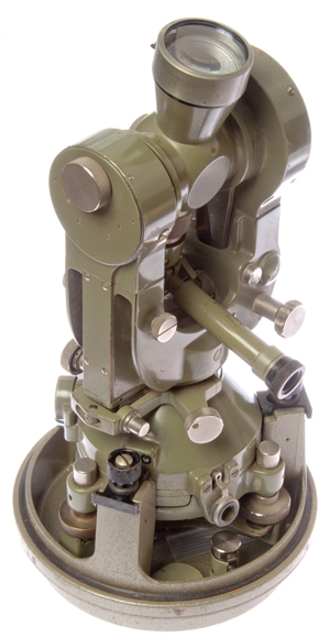 Wild T2
                  Theodolite Telescope Rt Angle adpt to allow bullet
                  case to close