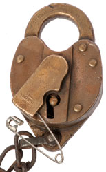 O.M.
                      Edwards Co.trade PAOWNY mark Railroad Padlock