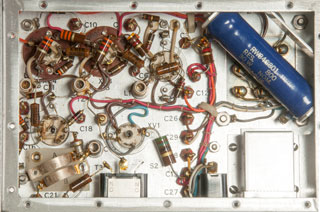 Control
                      Electronics Co. VHF-UHF Frequency Calibrator,
                      Model 121