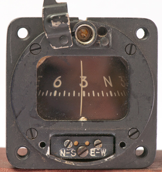 Aircraft Pilot's
                Standby Magnetic Compass