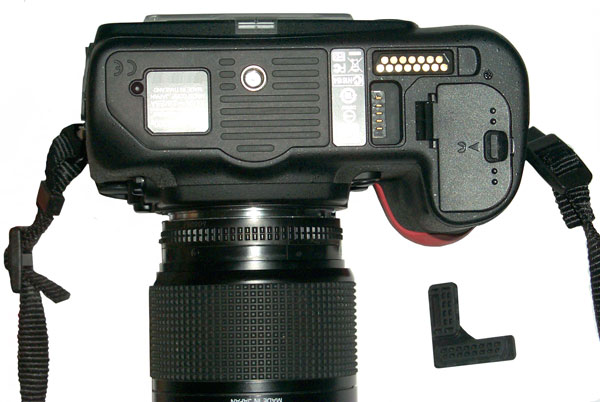 Nikon D300s Bottom