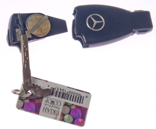 Mercedes-Benz C230 Replacing Key Fob
                      Batteries