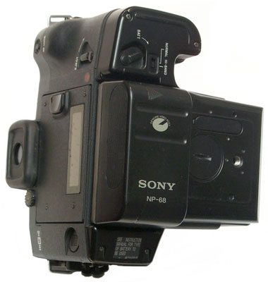 MVC5000 w/ Sony
        NP-68 Battery