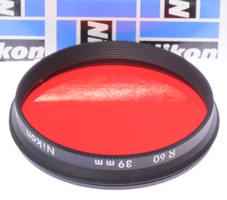 Nikon R60
                    Red 39mm Filter