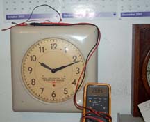Self Winding Clock
                Battery Voltage Test
