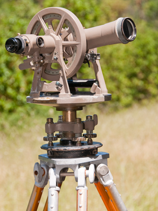 Warren-Knight
                    20-8403 Pibal Theodolite