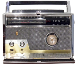 Zenith 1000 Trans-Oceanic Portable Radio